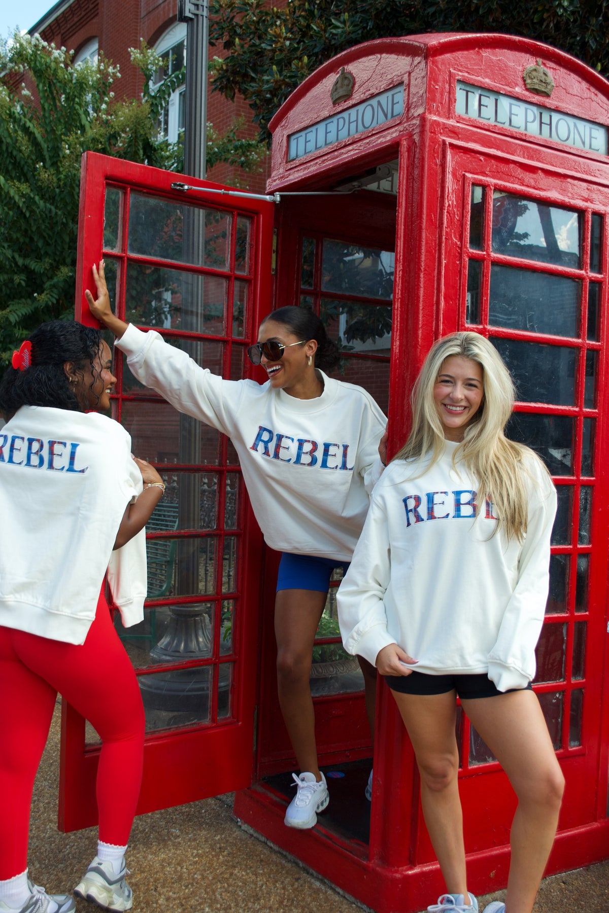 Rebel Mockneck